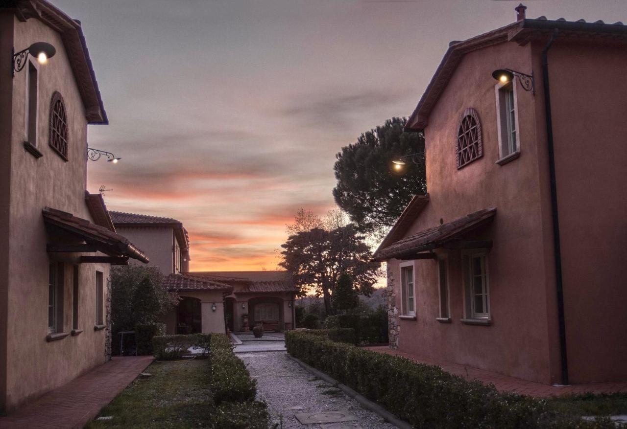 Apartments In Residence With Swimming Pool In Monteverdi Marittimo Buitenkant foto