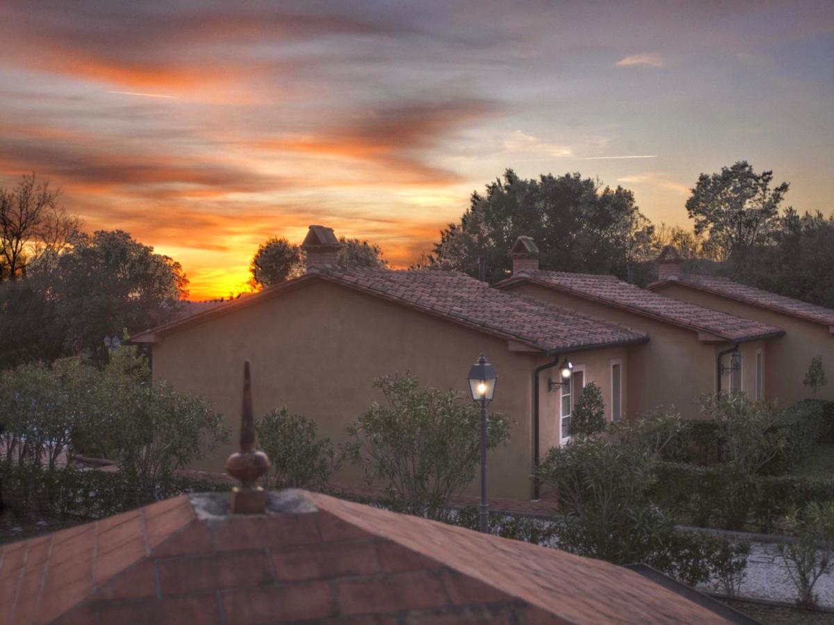 Apartments In Residence With Swimming Pool In Monteverdi Marittimo Buitenkant foto