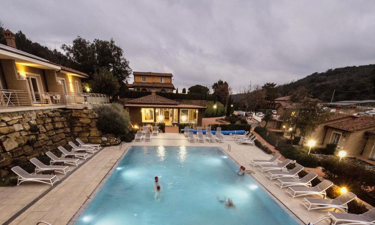 Apartments In Residence With Swimming Pool In Monteverdi Marittimo Buitenkant foto