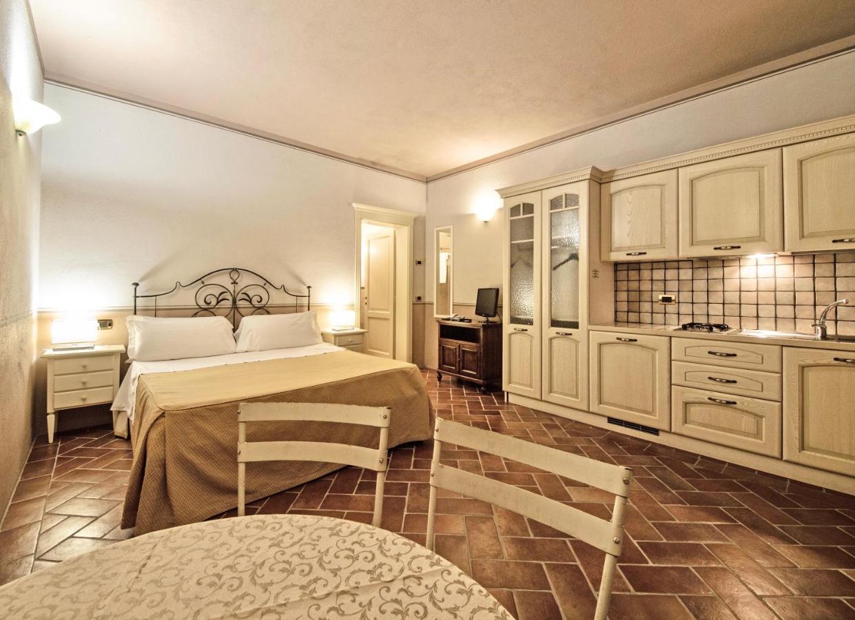 Apartments In Residence With Swimming Pool In Monteverdi Marittimo Buitenkant foto