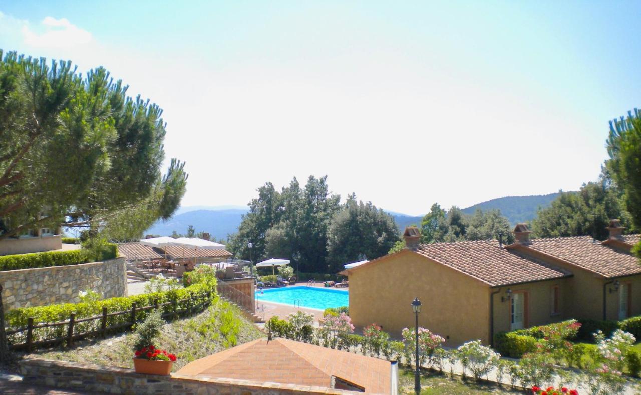 Apartments In Residence With Swimming Pool In Monteverdi Marittimo Buitenkant foto